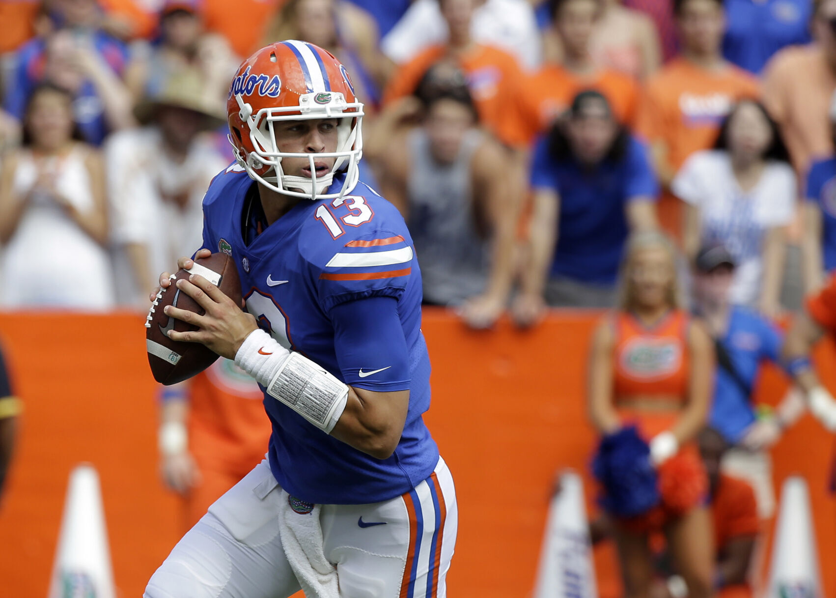 2017: Florida sets NCAA record by scoring in 366th consecutive game